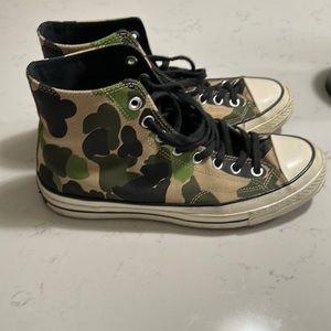 Camo converse men’s 9 chuck 70